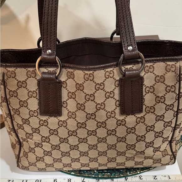 Gucci Beige Monogram Tote Bag - Picture 4 of 15
